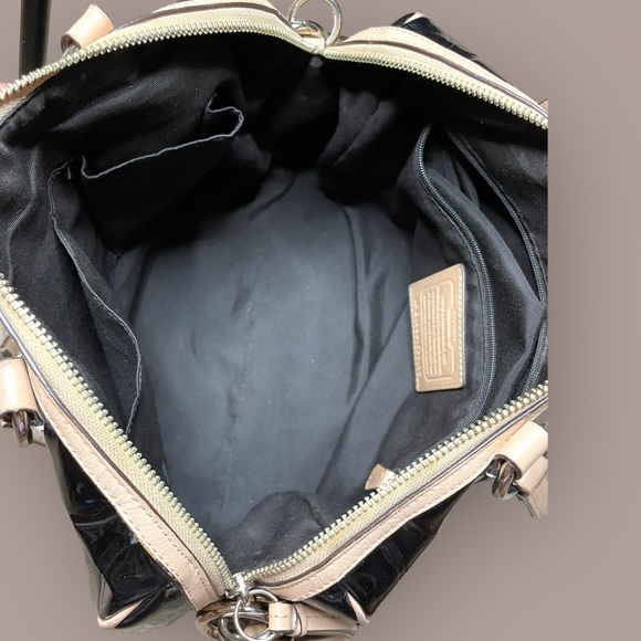 Excellent Used Vintage Coach Signature Stripe Embossed Peyton Patent Satchel Bag - Picture 3 of 6